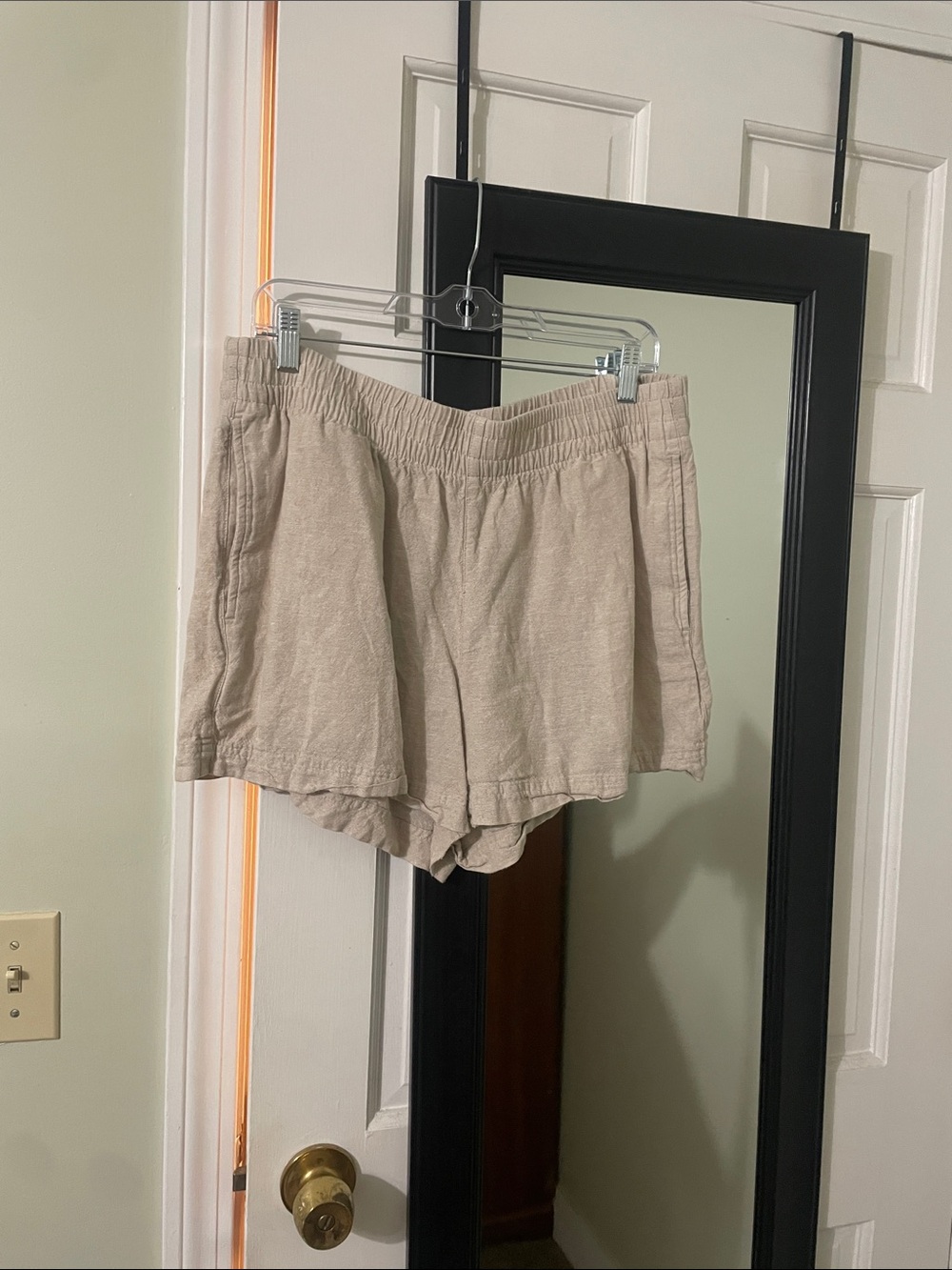 Old Navy Beige Linen-Blend Drawstring Waist Shorts